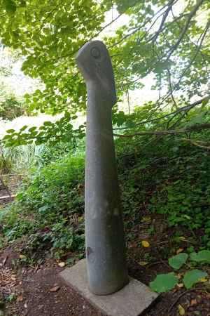Artists/Images/ResizedExtra/philippe nicodeme_image_et s il n en reste qu un_in garden.jpg